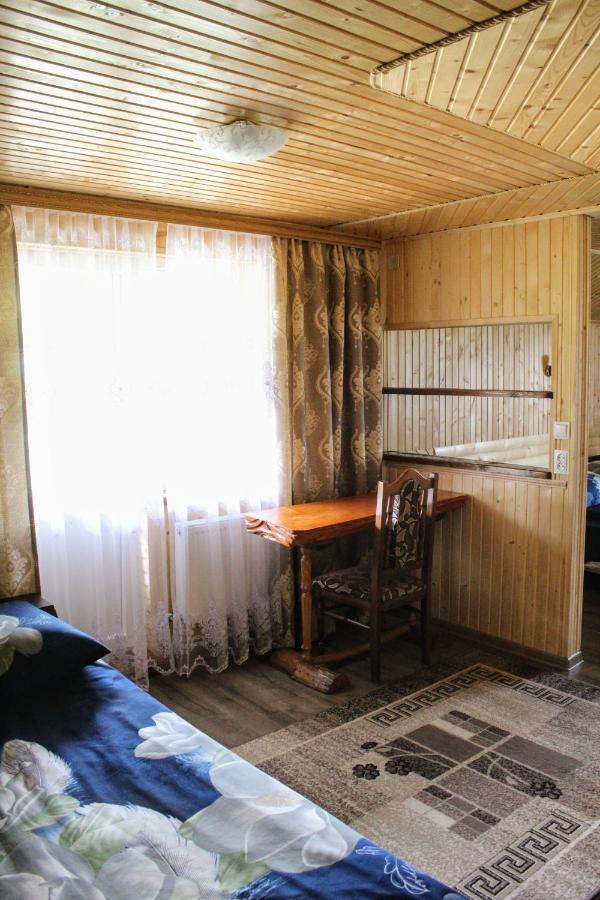 Садиба "У Валентини" Iablunîțea Exterior foto